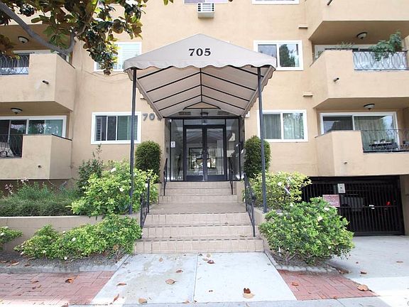 2nd image of 705 Westmount Dr APT 206