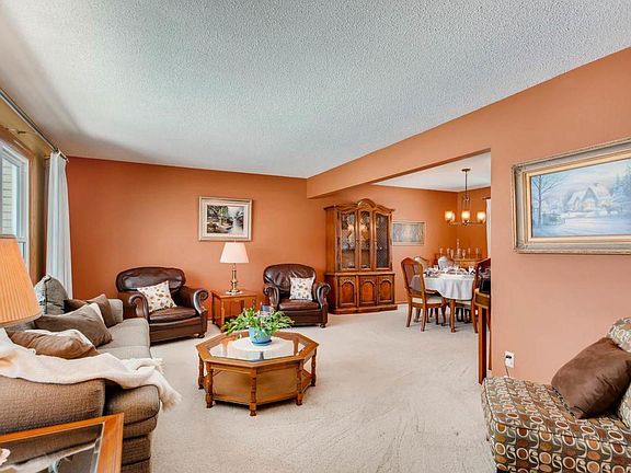 5th image of 1802 Evergreen Ct