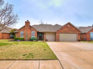 2900 Overland Way, Edmond, OK 73012