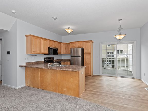 5th image of 3029 SW White Birch Dr