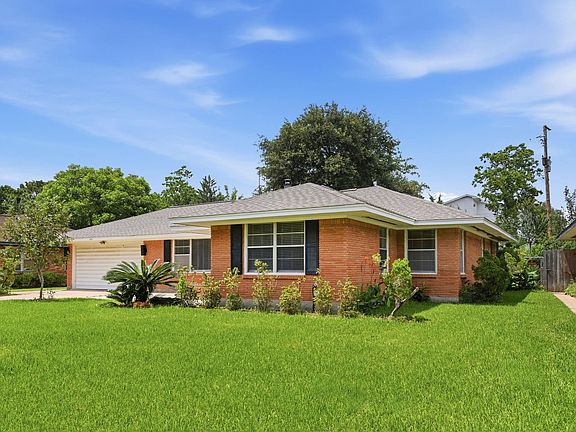 4th image of 4114 Sarong Dr