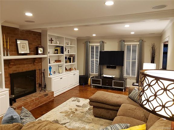 5th image of 9362 Ravensworth Ct