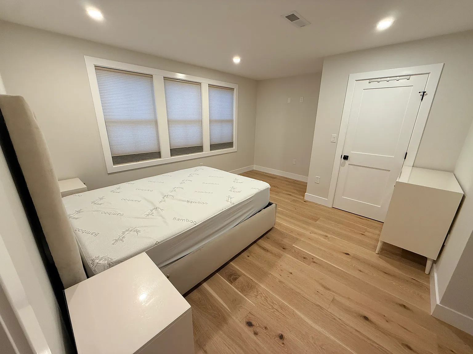42 Forest St — Photo 2