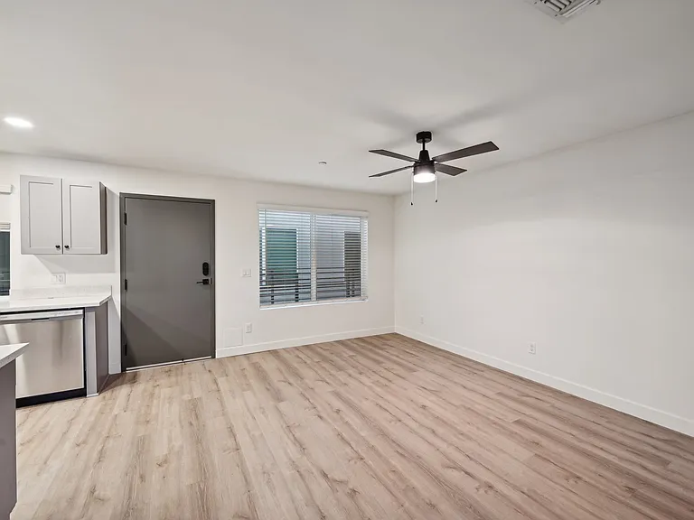 3644 E McDowell Rd #208 — Photo 5