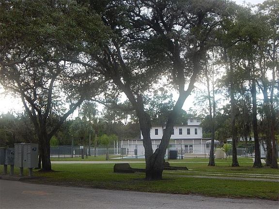 5th image of 1392 Pine Island Dr