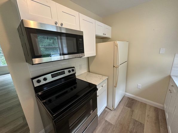 907 Chester Rd APT I