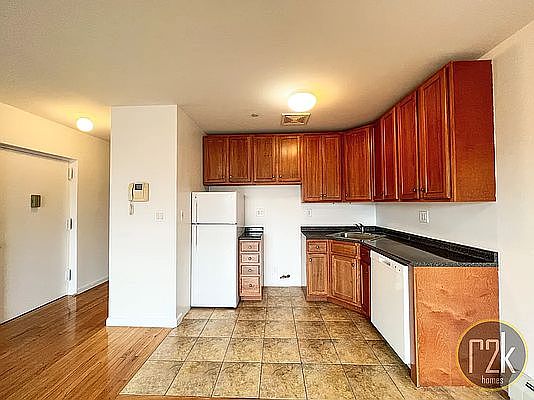 5th image of 28-04 31st St APT 5B