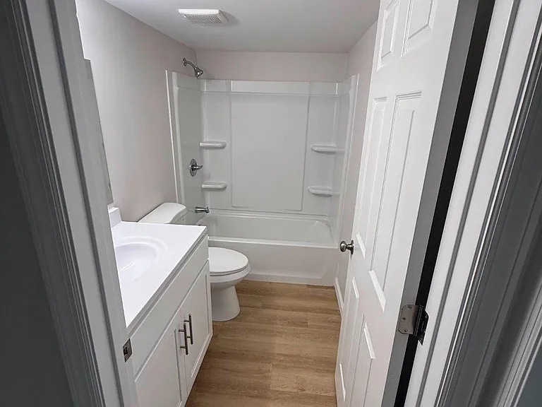 505 Meadow Woods Ln — Photo 7