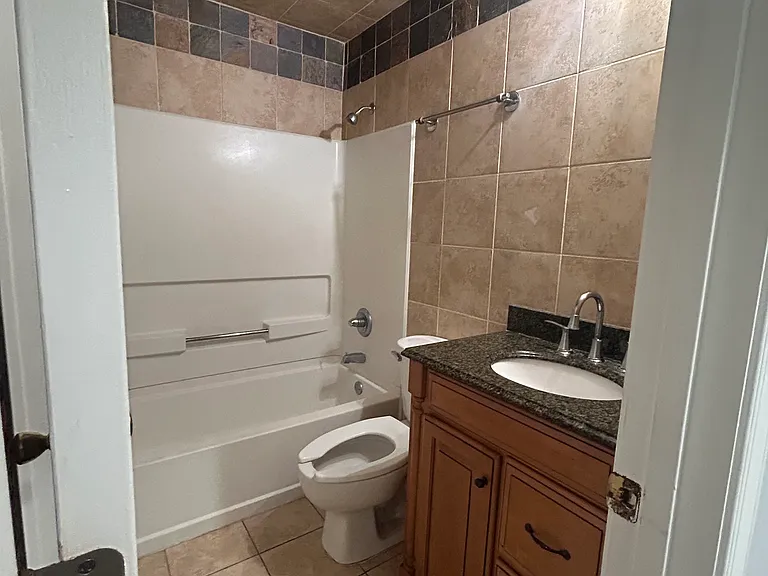 3107 Maygreen Ave — Photo 10