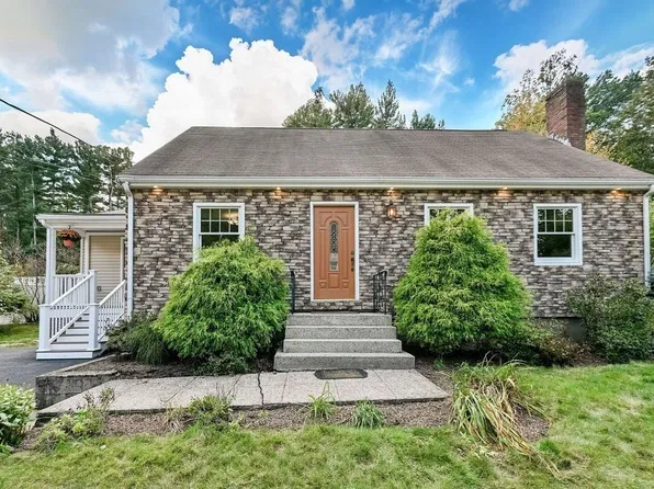 25 Neal St, Walpole, MA 02081