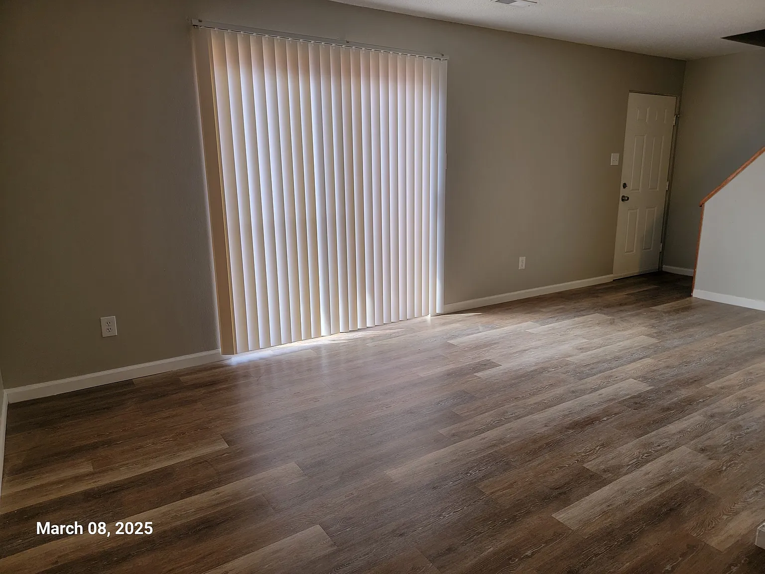 2 bed, 1.5 bath, $975 — Photo 1