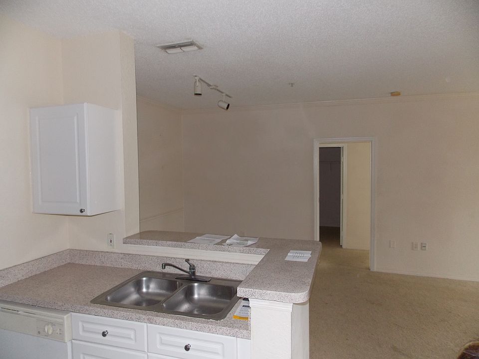 1st image of 18001 Richmond Place Dr APT 1013