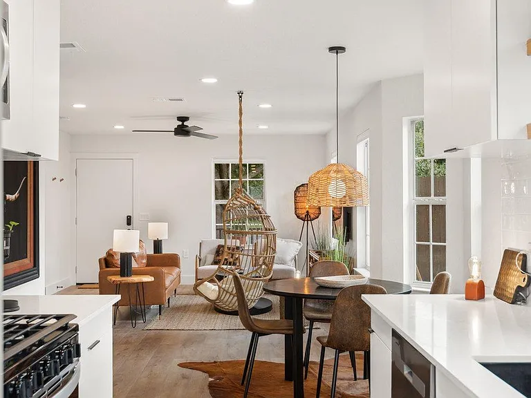 6922 Villita Avenida St — Photo 3