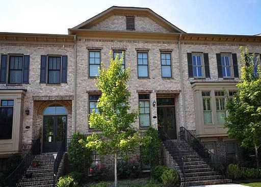 1st image of 811 Park Manor Dr SE #811