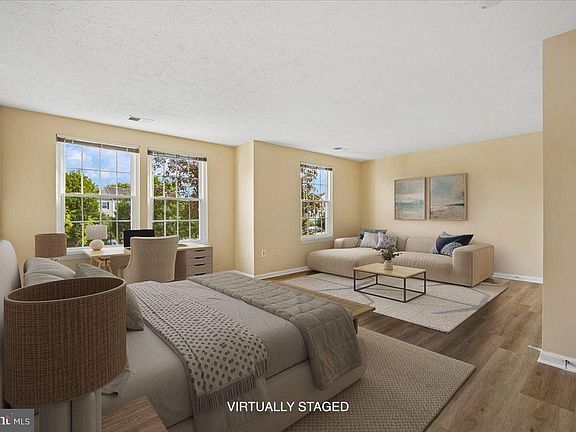 4th image of 407 Palmtree Dr