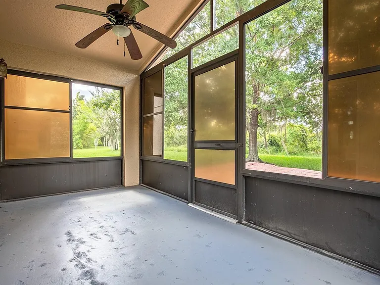 13814 Mirror Lake Dr — Photo 13