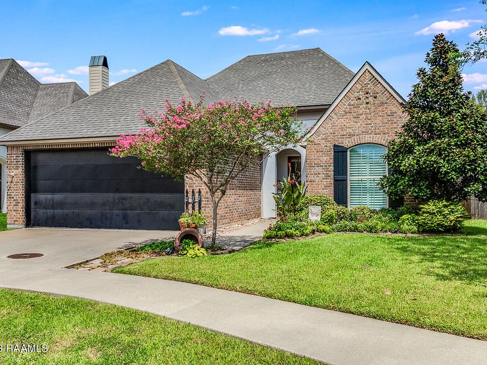 1st image of 232 Crenshaw Dr