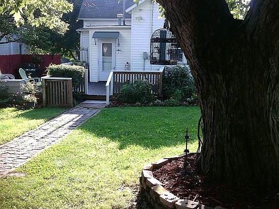 2nd image of 201 S Cherry St