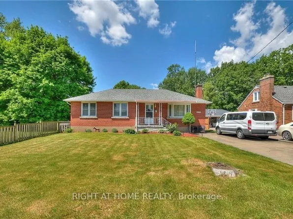 6357 Dorchester Rd, Niagara Falls, ON L2G 5T4
