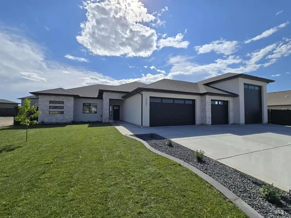 1537 Tule Dr, Twin Falls, ID 83301