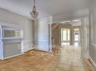 2813 N Calvert St, Baltimore, MD 21218