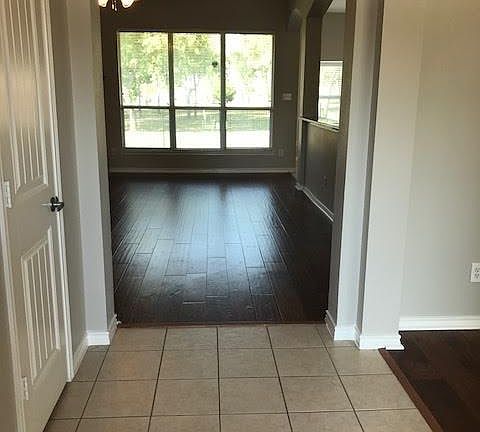 4th image of 11448 Yoakum Dr
