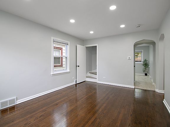 2nd image of 12438 S May St