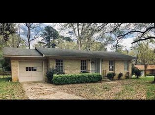 107 Parnell Dr, Henderson, TX 75654