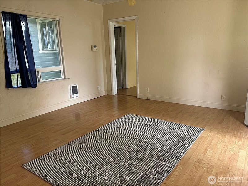 2nd image of 3102 Garfield Street