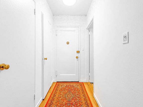 4th image of 67-66 108th St APT A52