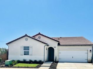 880 Talus Way S, Madera, CA 93636