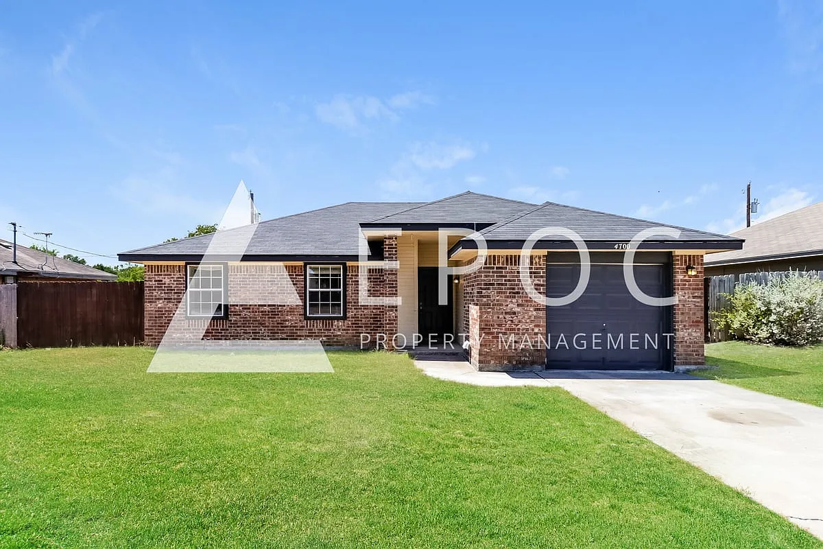 4700 Ridgehaven Dr — Photo 1