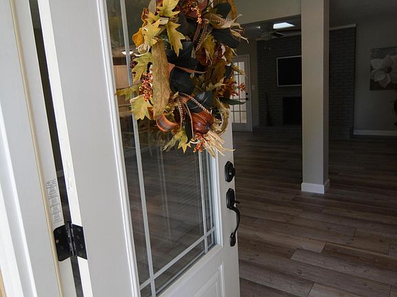 4th image of 2545 Grasshopper Ln