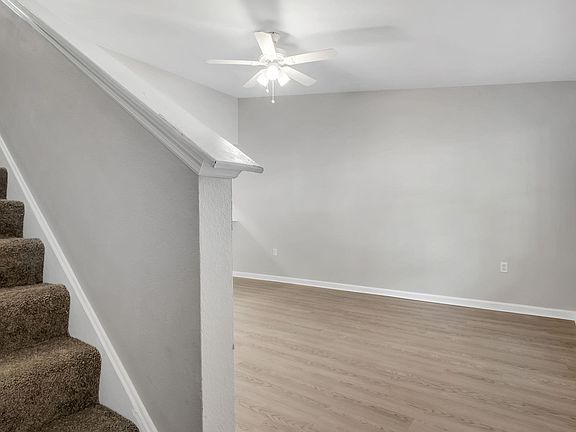5th image of 2738 W Tharpe St #404