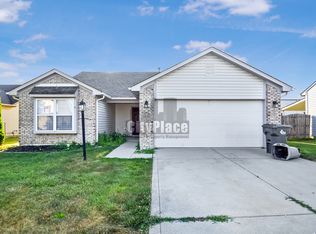 5639 Wood Hollow Dr, Indianapolis, IN 46239