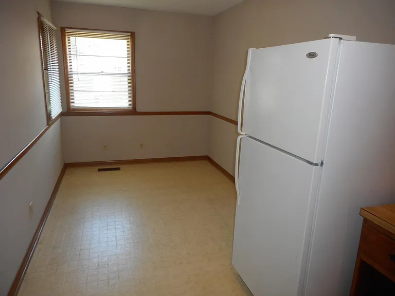 1515 S Barnes Ave — Photo 10