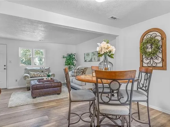 1371 Peabody Dr, Hampton, VA 23666