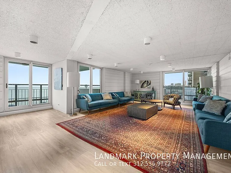 6033 N Sheridan Rd #35D — Photo 41