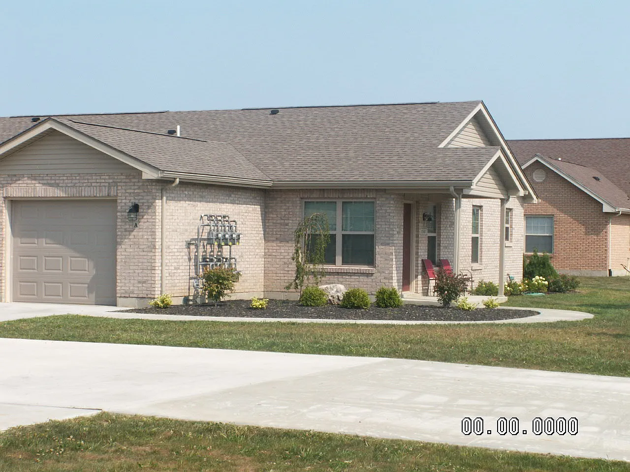 Messler Family Laurel Creek Apts, 2213 Morning Glory — Photo 2