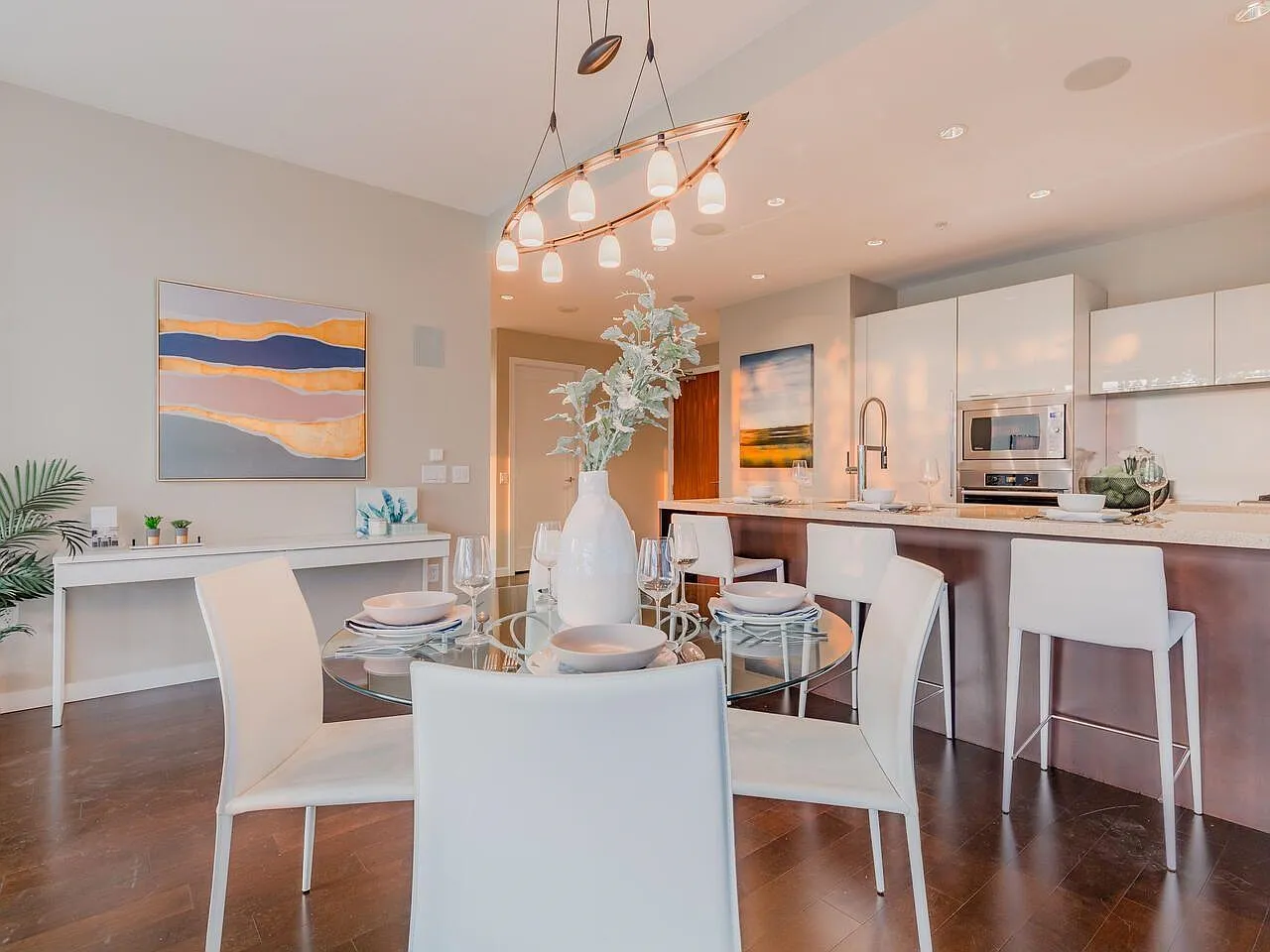 3 bed, 1400 sqft, $7,850 — Photo 3