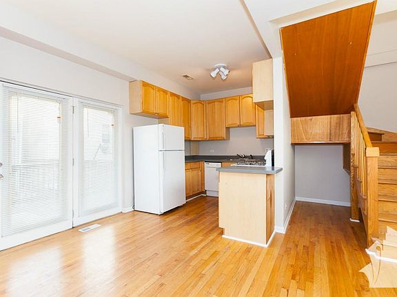 3rd image of 2518 N Campbell Ave #Ch1
