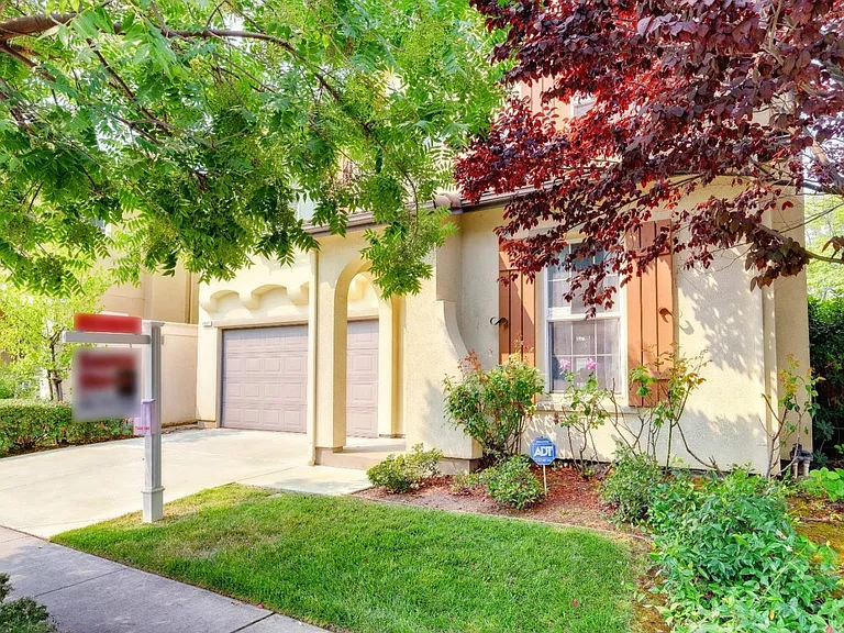 1867 Silk Wood Ln — Photo 4