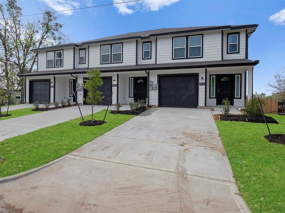 3rd image of 706 Universal St