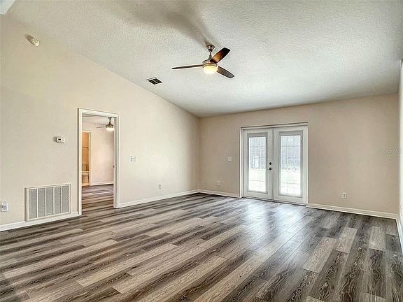 5th image of 13645 SE 53rd Ave