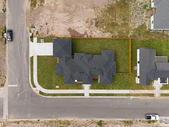 5th image of 6602 Zoe Dr