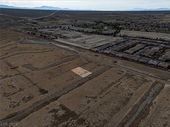 4th image of 4181 S Crane Ave