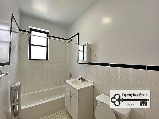 4th image of 5605 43rd Ave APT 2B