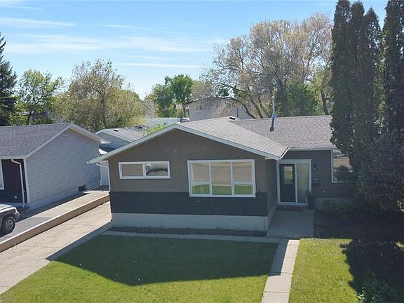 3rd image of 1385 Queen CRESCENT