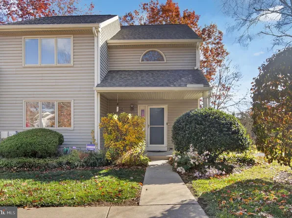 63 Yellowwood Dr, Downingtown, PA 19335