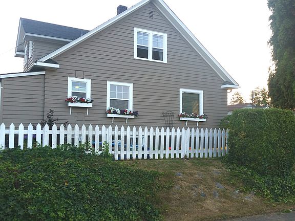 Large corner lot